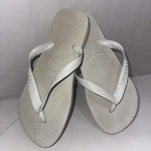 Havaianas Top White Classic Foam Outdoor Water Summer Thong Sandal Flip Flops 6 thumbnail 1
