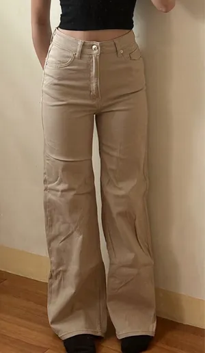 High waisted khaki H&M beige pants thumbnail 1