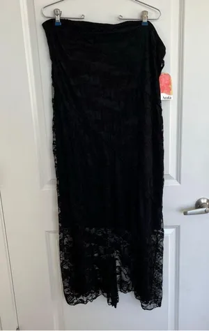Altar'd State Arula Black Strapless Lace Midi Dress Plus Size B / 2X NWT thumbnail 3