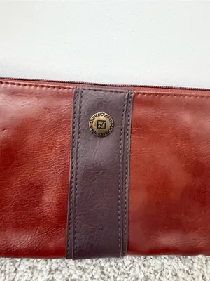 Vintage 1990s Stone Mountain Brown Two-Tone Faux Leather 9" Wristlet Clutch thumbnail 2