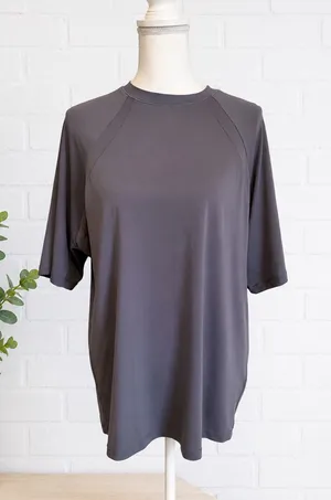 NWT Nike x Skims airy oversized boyfriend t-shirt in raven size xs thumbnail 1