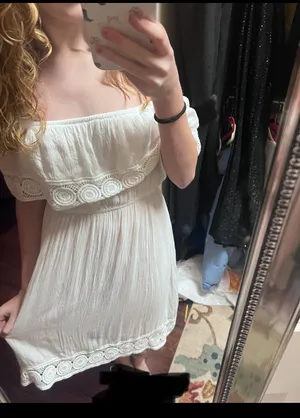 white beach dress Size M thumbnail 2