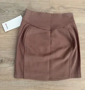 lululemon Scuba HR Mini Skirt Brown Size XS thumbnail 1