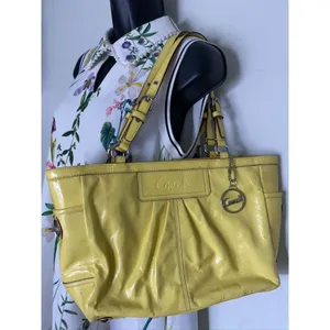 COACH Medium Patent Leather Shoulder Bag Yellow thumbnail 8