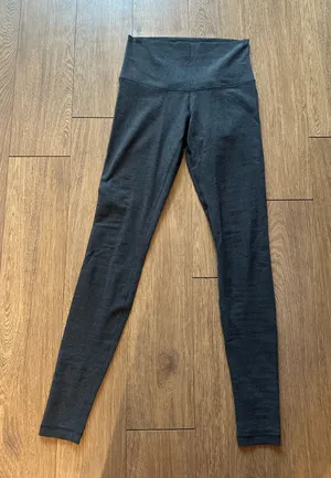 Dark gray Lululemon leggings thumbnail 1