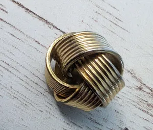 Vintage Clip On Earrings - Chunky Gold Tone Knot Design thumbnail 6
