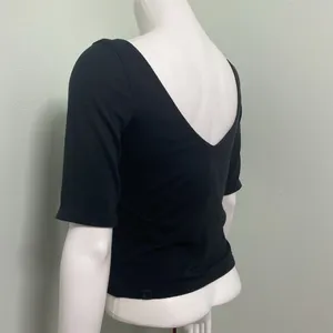 Lululemon ribbed black top size 10 thumbnail 3