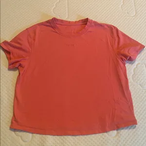 Lululemon Relaxed-Fit Cotton Jersey T-Shirt *Graphic. PTP 22”. M/L thumbnail 1