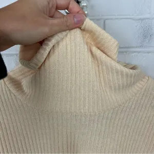 Amazon Butter Yellow Cowl Neck Lightweight Ribbed Knit Top Size M thumbnail 5