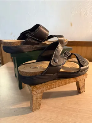 Clarks Black Braided Comfort Sandals thumbnail 3