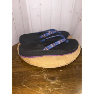 LL Bean Katahdin Flip Flops Women's‎ Sz 8 M Sandals Blue Aztec Pattern Beach thumbnail 4