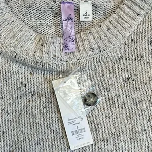 NWT Francesca’s Alya Heather Oat Crew Neck Sweater Button Sleeves Small thumbnail 10