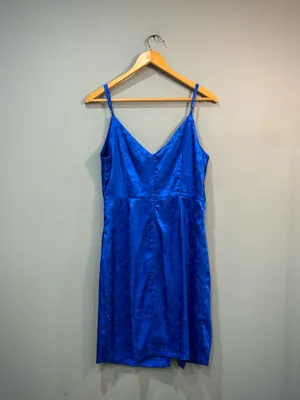 Blue Lulu's Satin Jacquard Side Knot Wrap Dress Size L EUC thumbnail 5