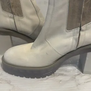 Free People Women's New Frontier Chelsea Boots Off White Size 9.5 festival thumbnail 10