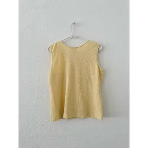 Appleseed’s Textured Sleeveless Tank Top Yellow Size M thumbnail 2