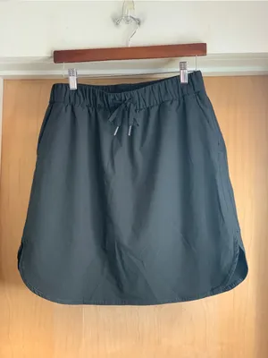 Athletic Works Women’s Black Elastic Waist Golf Skirt - Built in Shorts. Size: M thumbnail 2