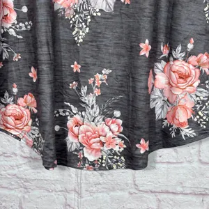Floral V-Neck T-Shirt in Gray with Pink Rose Pattern XL thumbnail 3