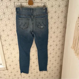 Mother High Waisted Looker Jean Ankle Fray in Thrilling Shots thumbnail 8