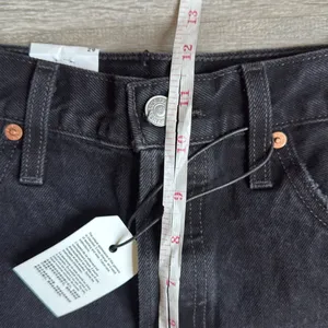 NEW Levi's 501 Black Ripped Denim Shorts 29 thumbnail 7
