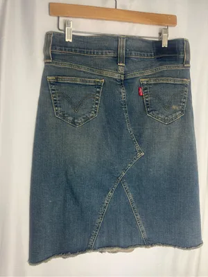 Levi's Classic Distressed Blue Denim Skirt with Raw Frayed Hem thumbnail 6