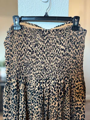 Universal Thread Women's Strapless Smocked Bodice Leopard Print Midi Dress thumbnail 6