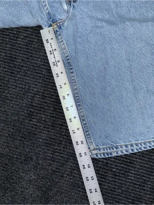 Vintage 90s Levi’s 550 Relaxed Student Fit Denim Shorts Sz 26 (tag 29) Jorts thumbnail 9