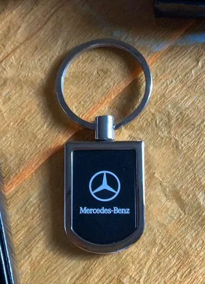 Mercedes Benz key fob thumbnail 1