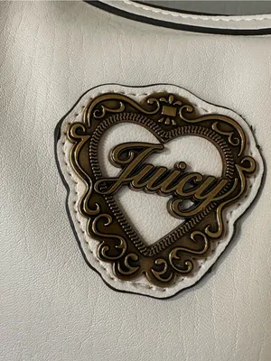 Juicy Couture White Hobo Bag with Heart Emblem In Her Juicy Era Soft White thumbnail 2