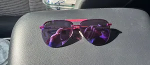 Sunglasses thumbnail 2