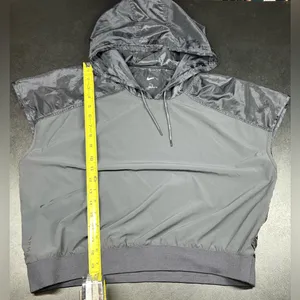 Nike Women’s Large Sportswear Tech Pack Hoodie Black Light Weight thumbnail 6