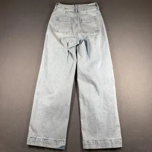 Old Navy Extra High-Rise Sky-Hi Wide Leg Jeans Womens 0 Blue Light Stretch Denim thumbnail 13