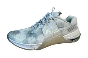 Nike Metcon 8 PRM Photon Dust Womens White Lace Up Athletic Running Shoes 8.5 thumbnail 1