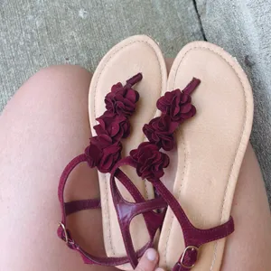KHOLS Burgundy Sandals w/ Flower Details thumbnail 2