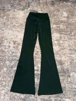 High-Rise Black Flared Leggings with V-Waistband thumbnail 6