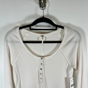 Free People Ivory Combo Henley Thermal Waffle Knit Crochet Cuff Top Large‎ Boho thumbnail 2
