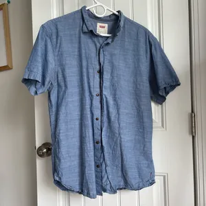 Levi's Blue Casual Button Down Shirt Short Sleeve thumbnail 2