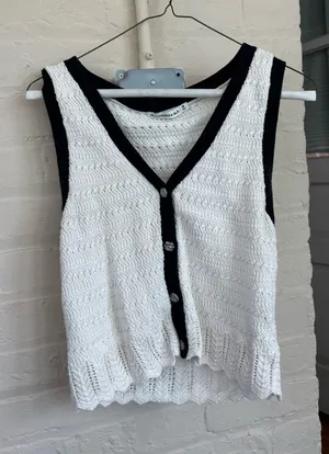 Abercrombie Woven Vest thumbnail 1