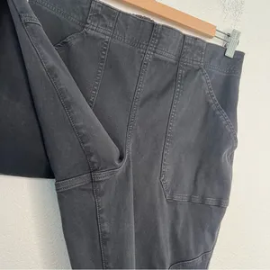 Spanx Stretch Twill Cargo Jogger large thumbnail 4