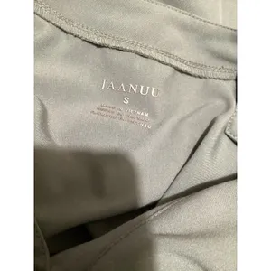 Jaanuu Women Gray V-Neck Scrub Top Short Sleeve Size S Style LN 157 thumbnail 5