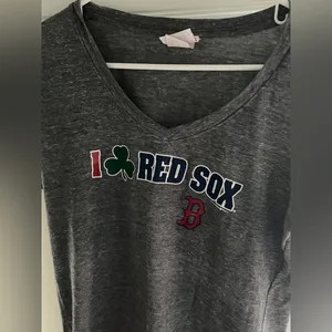 Genuine Merchandise Boston Red Sox Gray T-Shirt Size L thumbnail 2