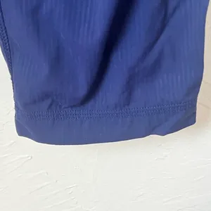 Lululemon navy dance studio crops size 2 thumbnail 2