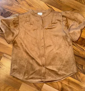 Industry Faux Suede Top Women Medium Caramel Brown NEW Puff Sleeve Button Down‎ thumbnail 1
