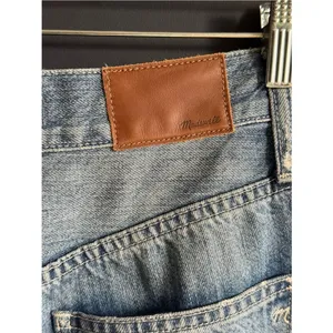 Madewell Tall Rigid Demi-Boot Crop Jeans, 29" Inseam, Size 25, EUC, Medium Wash thumbnail 4