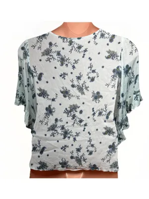 Women's LC LAUREN CONRAD White w Blue Floral Flutter Sleeve Blouse Size Medium thumbnail 4