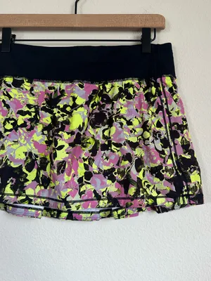 Lululemon Pace Rival Mid-Rise Skirt in Inflected Highlight Yellow Multi / Black thumbnail 3