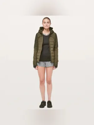Lululemon Speed Up Short *2.5" Size 8 Tall thumbnail 2