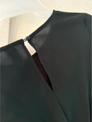 Dark green dress with a ruffle thumbnail 3
