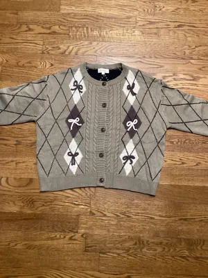 Listicle Boutique Taupe Argyle button front sweater with dimensional bows Size L thumbnail 6