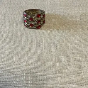 RING thumbnail 3