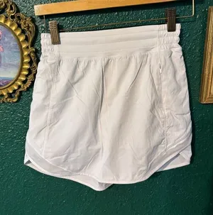 Lululemon Hotty Hot Skort Pearl White Sz 2 thumbnail 1